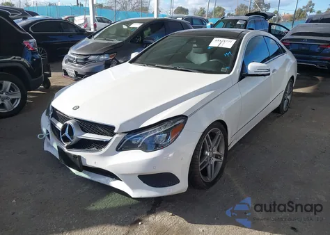 2014 Mercedes-Benz E 350 z USA, uszkodzony, nr VIN WDDKJ5KB8EF273053